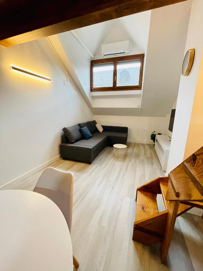 El Atico Nuevo En El Centro Con Ascensor, Garaje, Aire Acondicionado Y Wifi Διαμέρισμα Biescas  Εξωτερικό φωτογραφία